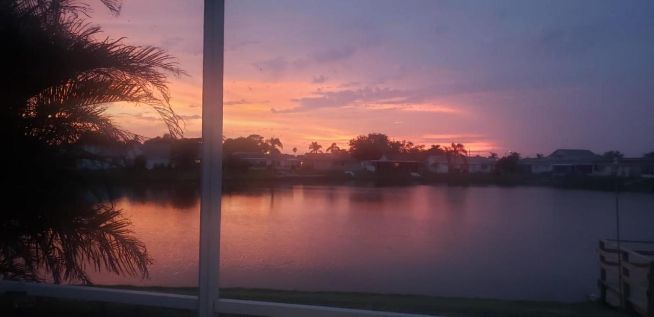 Near Clearwater And Tarpon Spring With Water View Appartement Holiday Buitenkant foto